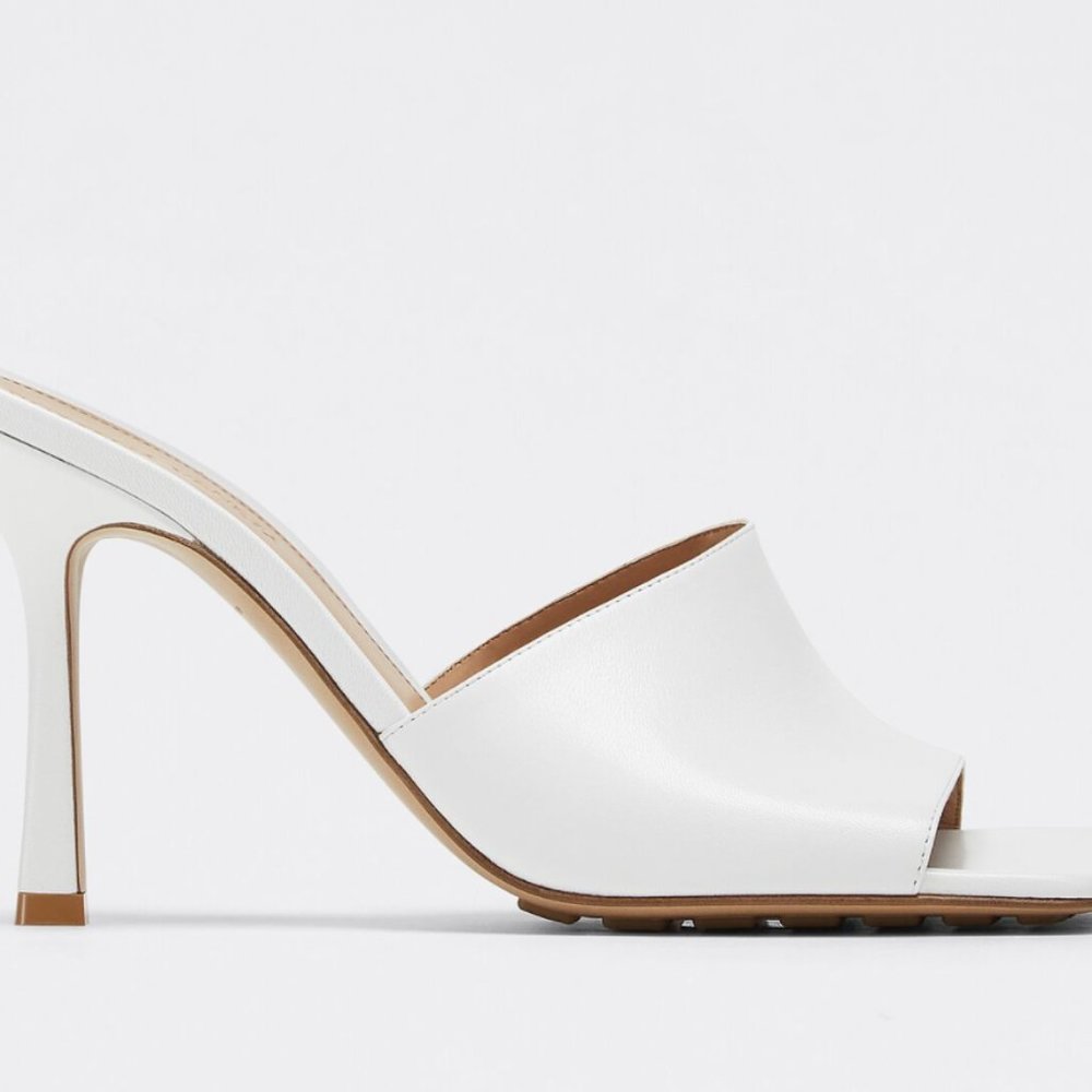 BOTTEGA VENETA SANDALS - BRAND NEW